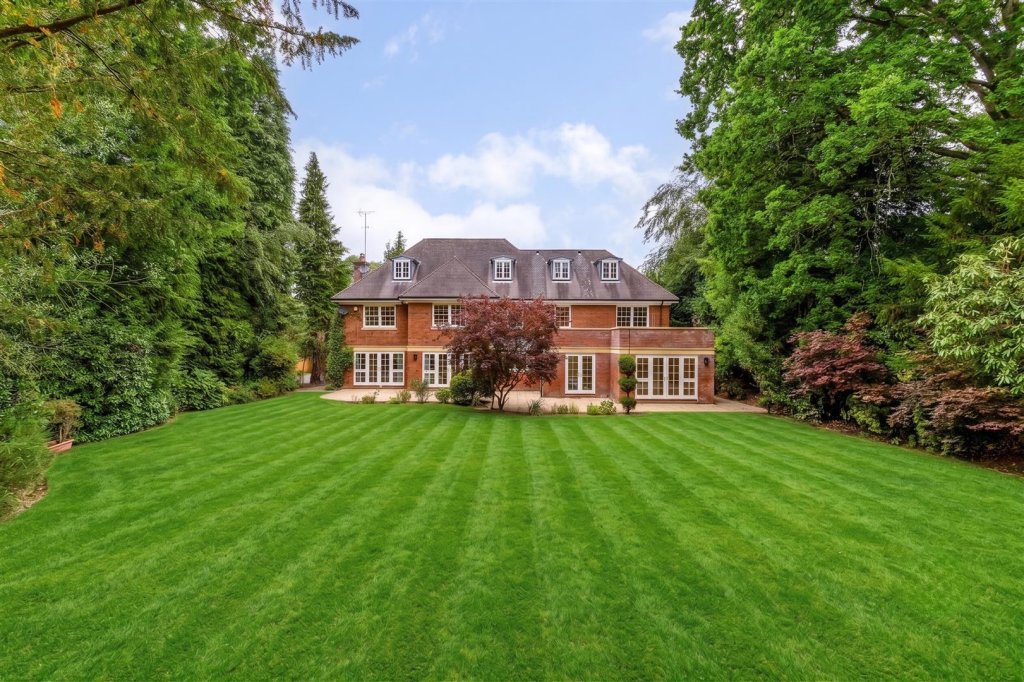 Main image of property: Sunning Avenue, Sunningdale SL5