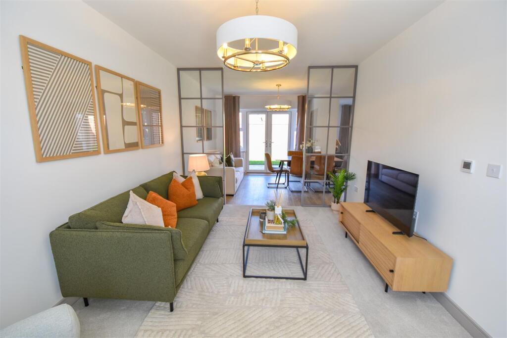 House in Brentwood, Kelvedon Hatch - More