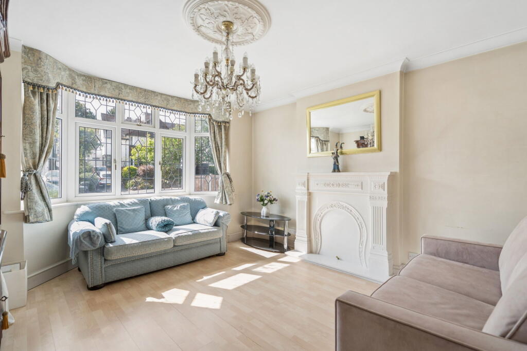 House in Three Rivers, Watford Rural - View 4
