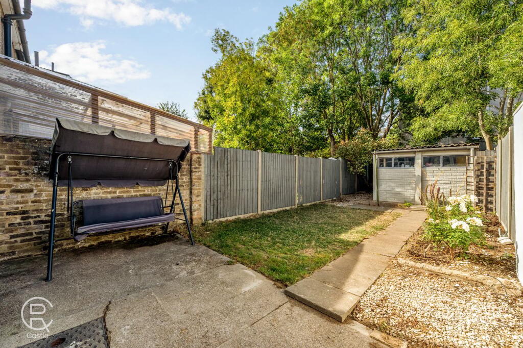 House in London - View 5
