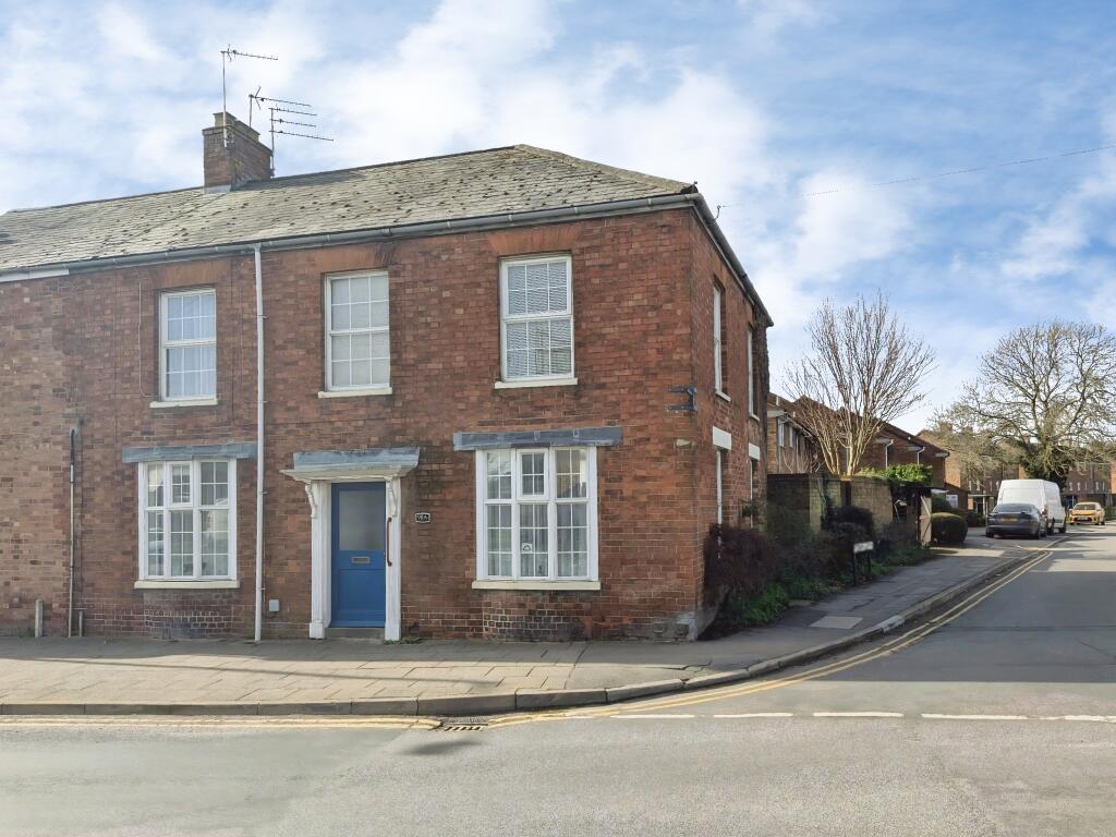 Main image of property: 98B, Coventry Street, Southam, Warwickshire CV47 0EA