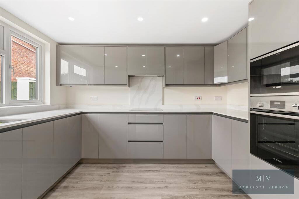 Main image of property: Croydon Road, Beddington