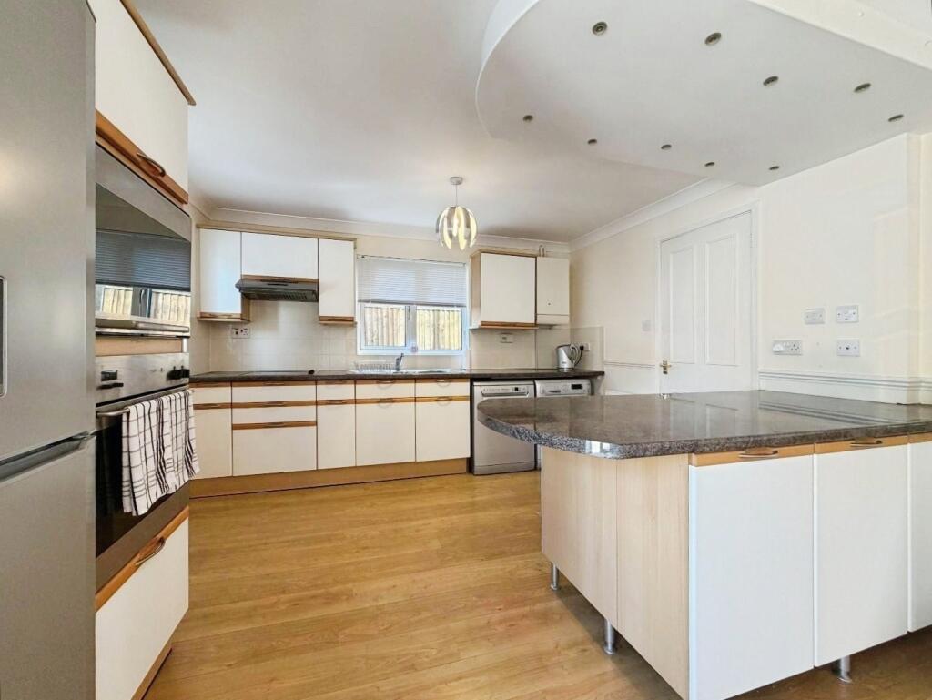 House in Tonbridge - View 4
