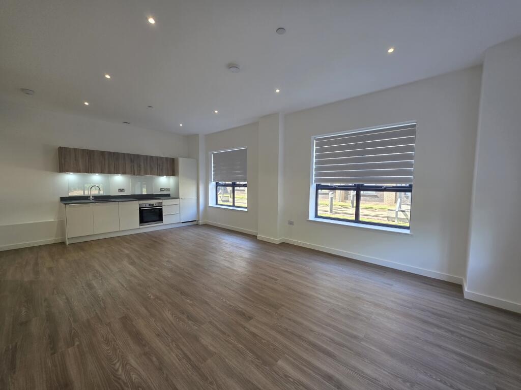Apartment in Swindon - View 2