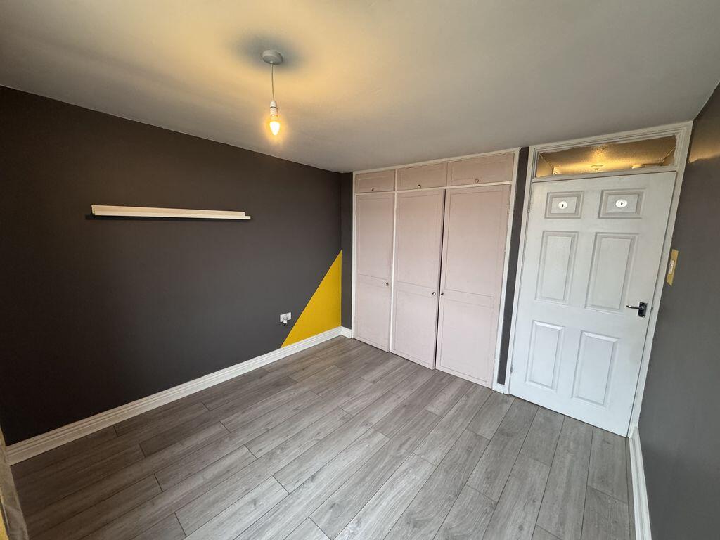 Apartment in Sunderland, Washington - More