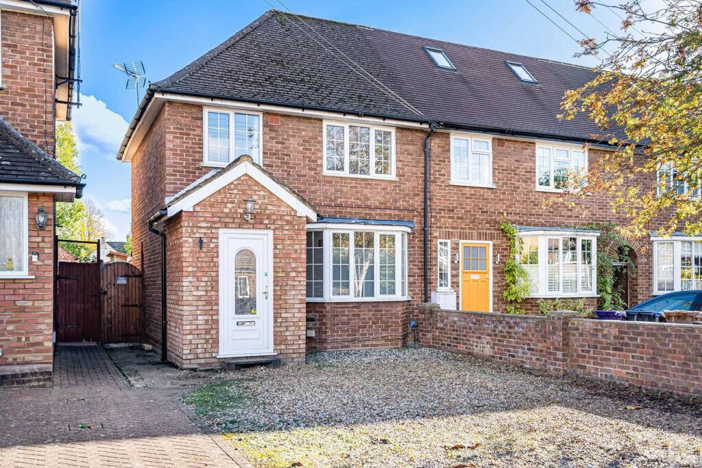 3-bed terraced on Hampden Road, Hitchin, SG4, £525,000