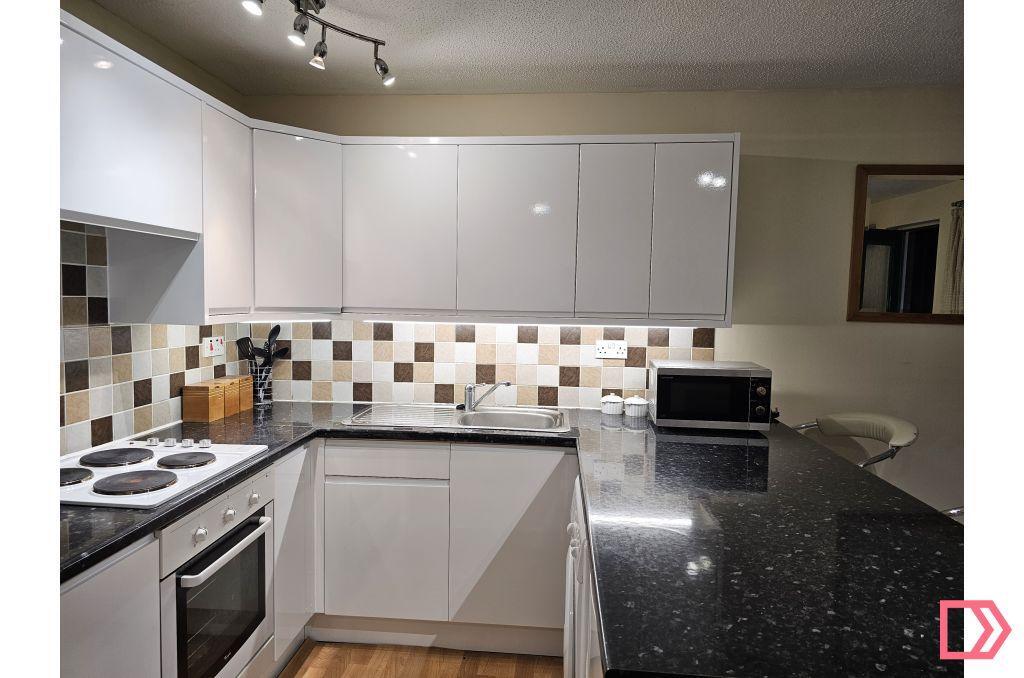 Apartment in Watford - View 2