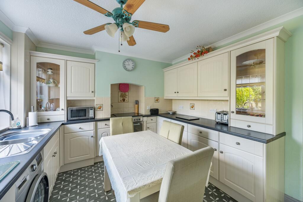 Hundleby Road, Spilsby, PE23 - View 3
