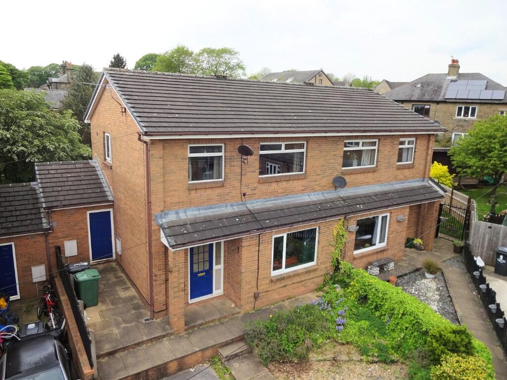 Main image of property: 5 Highlands Lane, Halifax, HX2 9SP