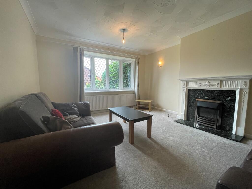 House in Poole, Alder Hills - View 3