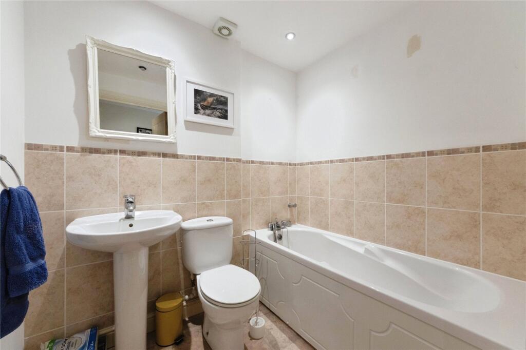 Evesham Road, REDDITCH, Worcestershire, B97 – pohled 4