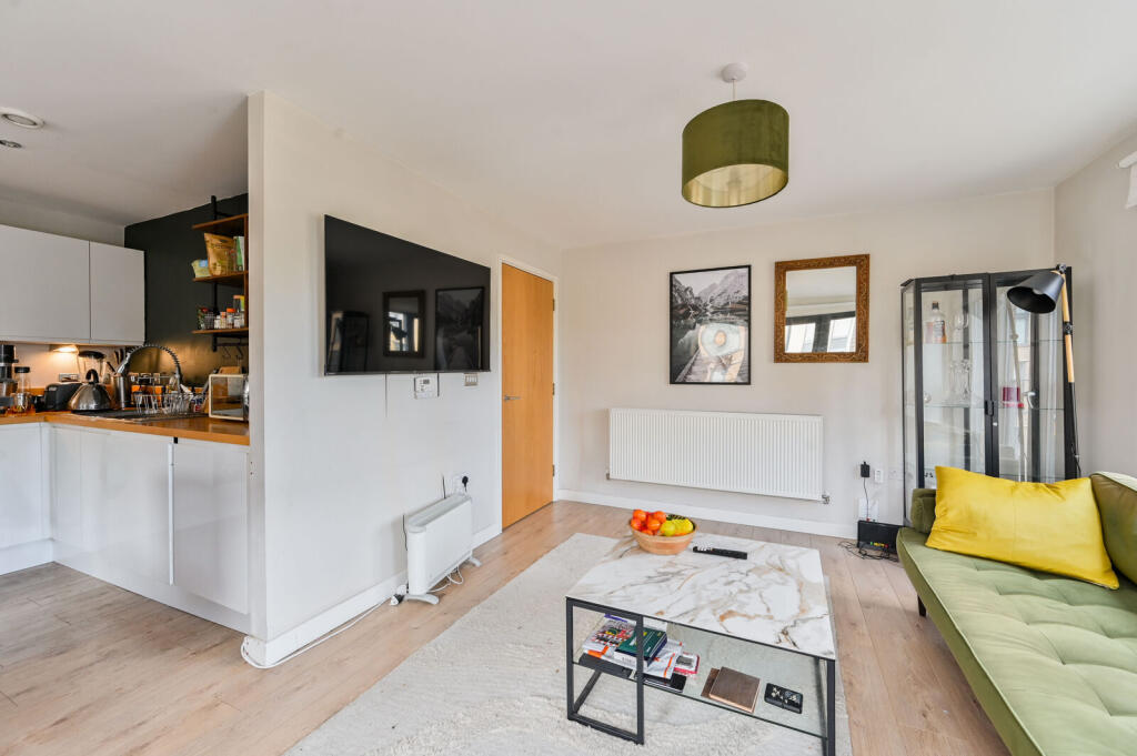 Apartment in London - View 5