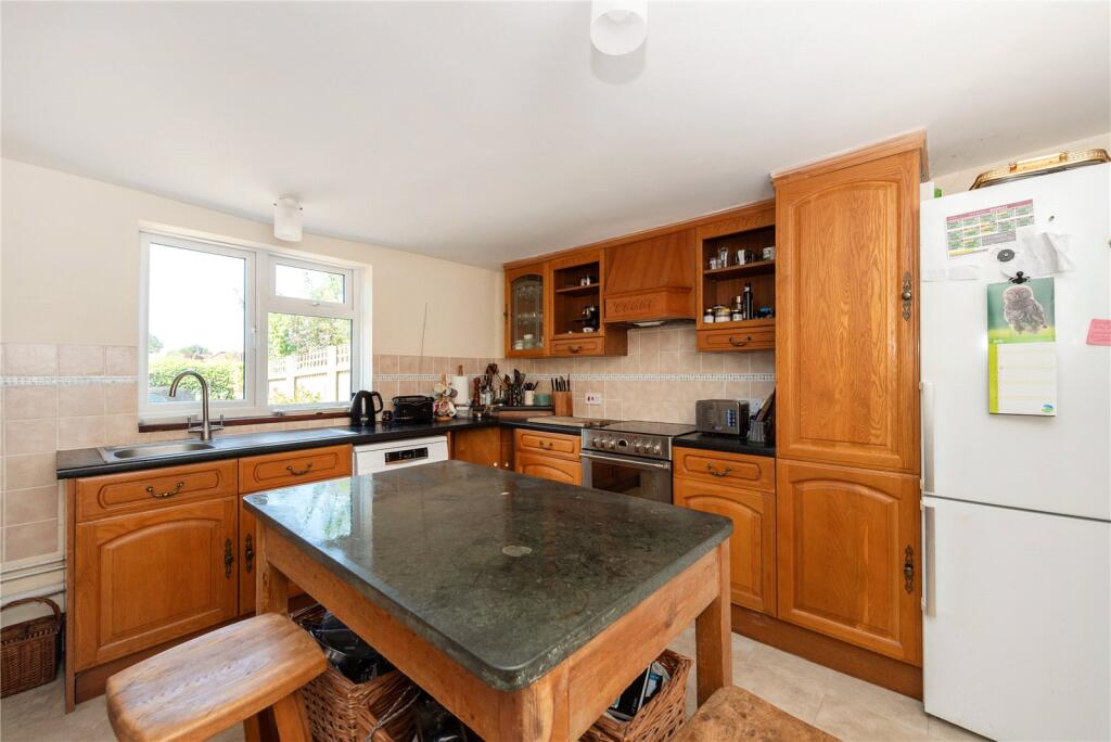 Hambledon, Waterlooville, Hampshire, PO7 - View 5