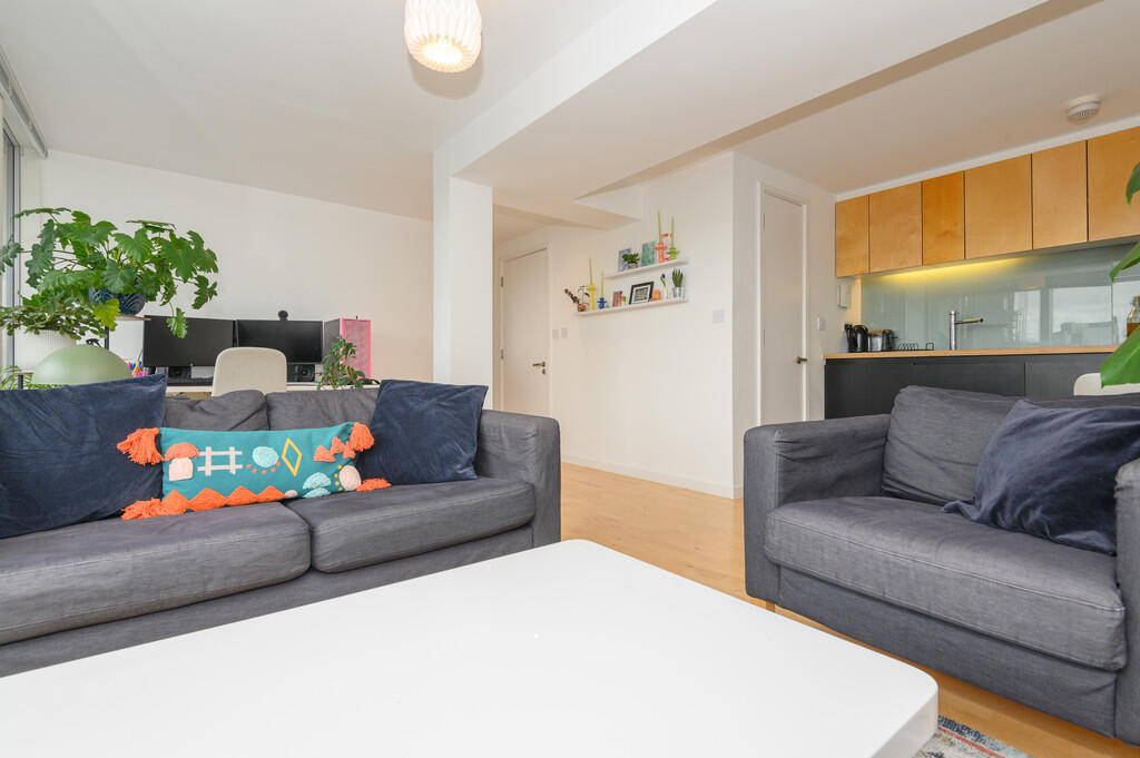 Main image of property: Saxton, The Avenue 