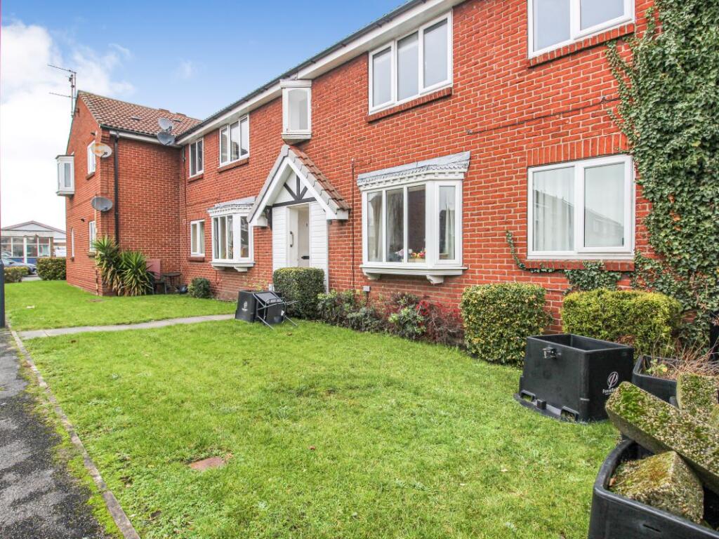 Main image of property: 7 Bainbridge Drive, Selby, North Yorkshire, YO8 4QN