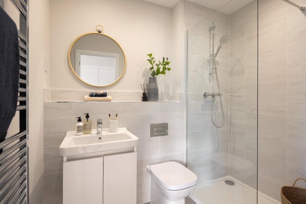 House in Basingstoke and Deane, Hampshire - View 5