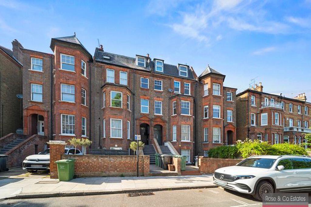 Apartment in London, Swiss Cottage, South Hampstead - View 3