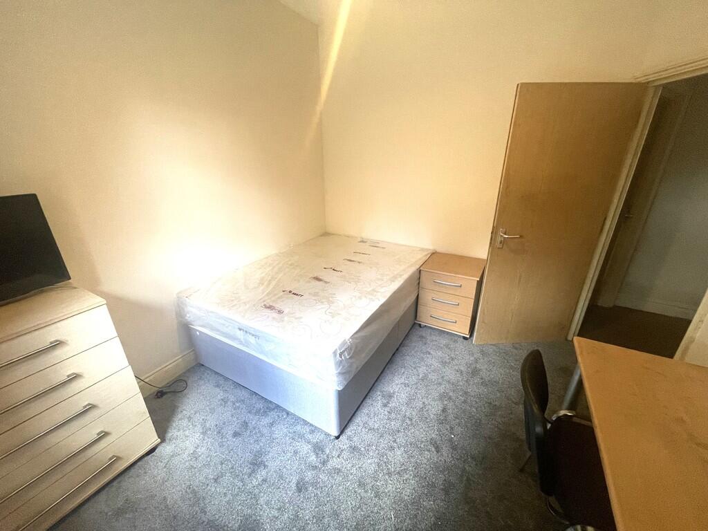 Main image of property: Christchurch Road, Reading