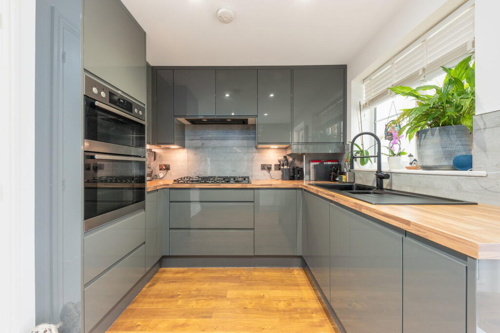 House in Swale, Iwade - View 2