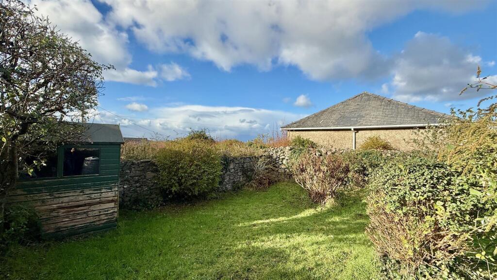 Dyffryn Ardudwy, LL44 photo 4