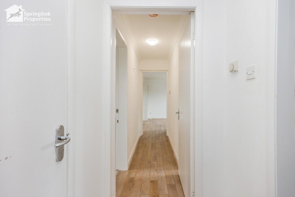 1, Stuart Crescent, Craigmount, Edinburgh, Edinburgh - More