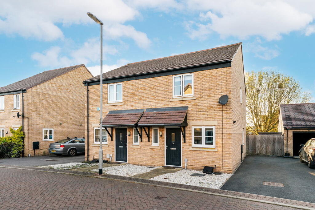 Main image of property: Apple Tree Close, Fenstanton, Huntingdon, PE28 9FJ