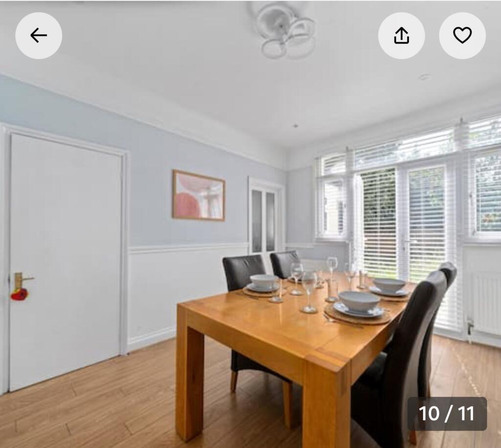 House in Croydon - More