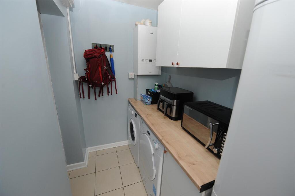 Additional image 8 of Elliot Court, Queensbury, Bradford