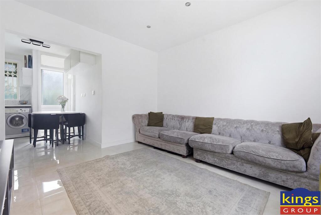 House in London, Walthamstow - View 2