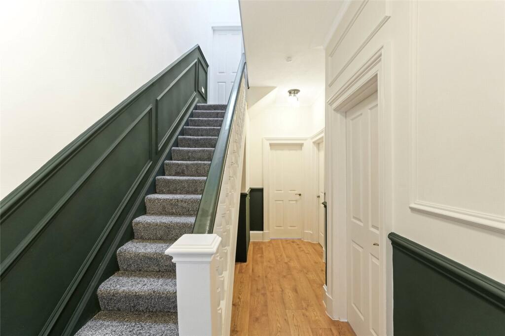 House in Kilmarnock, North Ayrshire - More