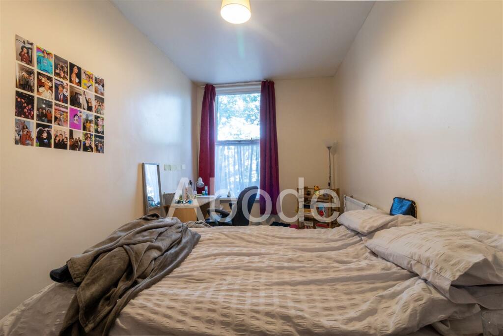8 bedroom house for rent