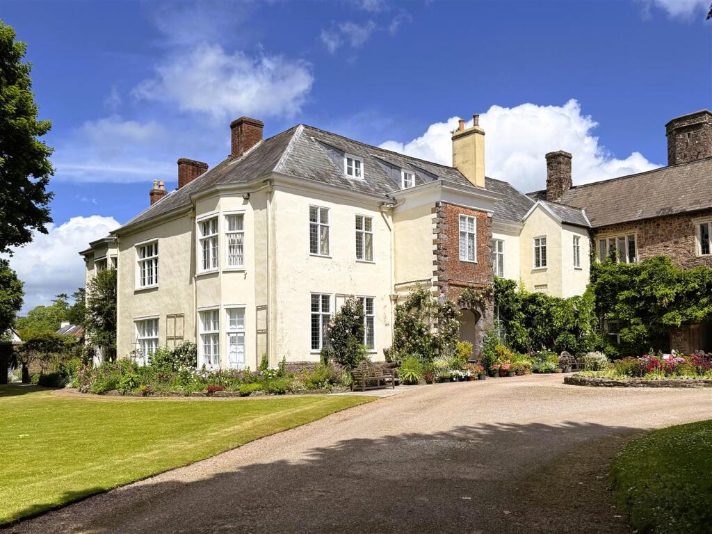 Main image of property: Tiverton Castle