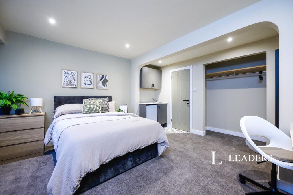 Main image of property: Highfield Avenue, Fareham, Hampshire, PO14