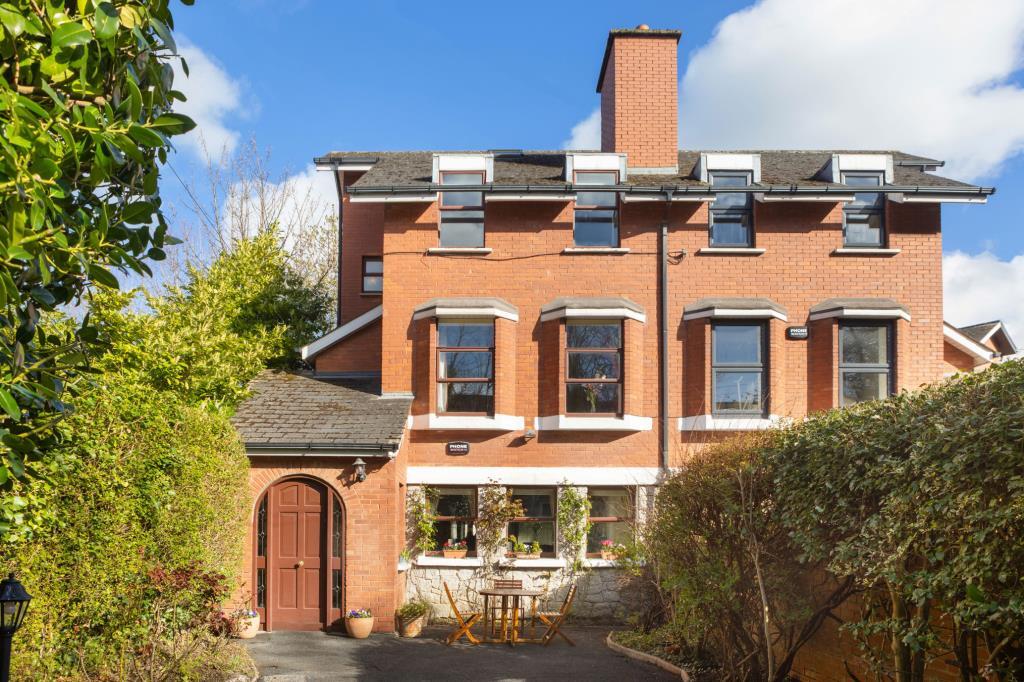 Main image of property: Beiginis, 14 Raglan Road, Ballsbridge, Dublin 4, D04 N5W0
