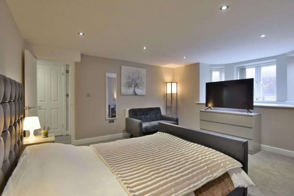 Apartment in Stockport - View 5