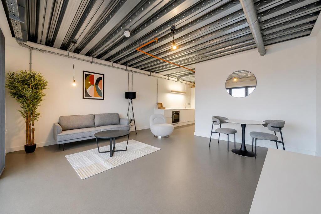 Apartment in Leeds - More