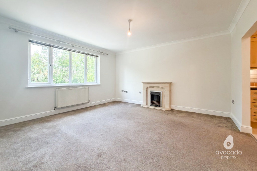 Apartment in Binfield, Bracknell Forest - View 4