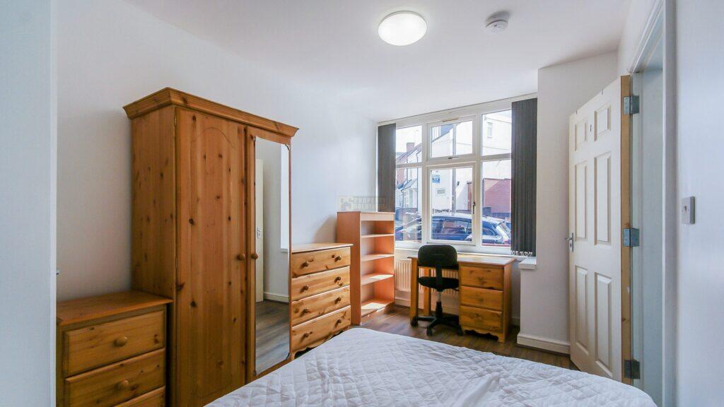 4 bedroom terraced house for rent