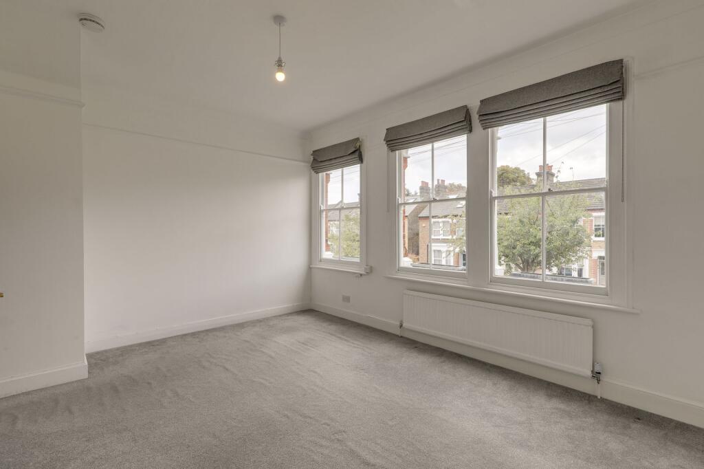Apartment in London - View 4