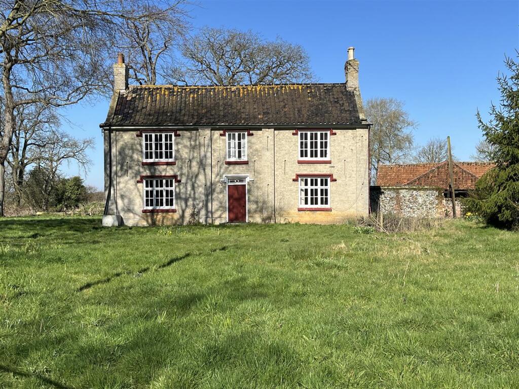 Main image of property: Norwich Road, Hardingham