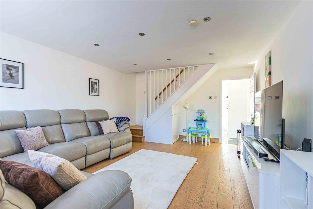 Additional image 6 of High Street, London Colney, St. Albans, Hertfordshire, AL2