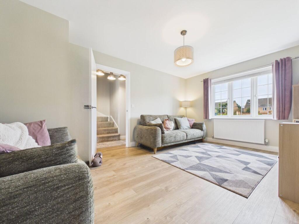 House in Royston, Bassingbourn-cum-Kneesworth - View 2