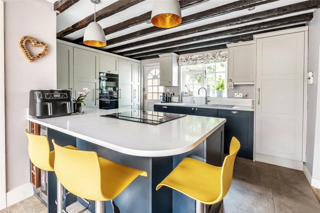 House in Guildford, Ripley - View 5