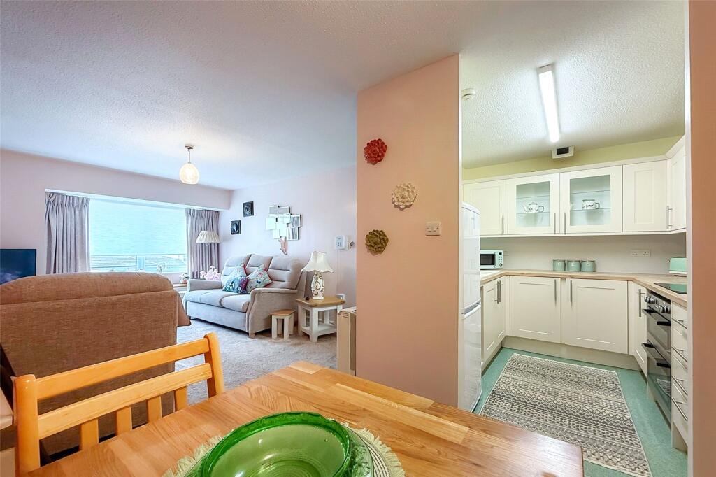 Irvine Road, Littlehampton, West Sussex - View 2