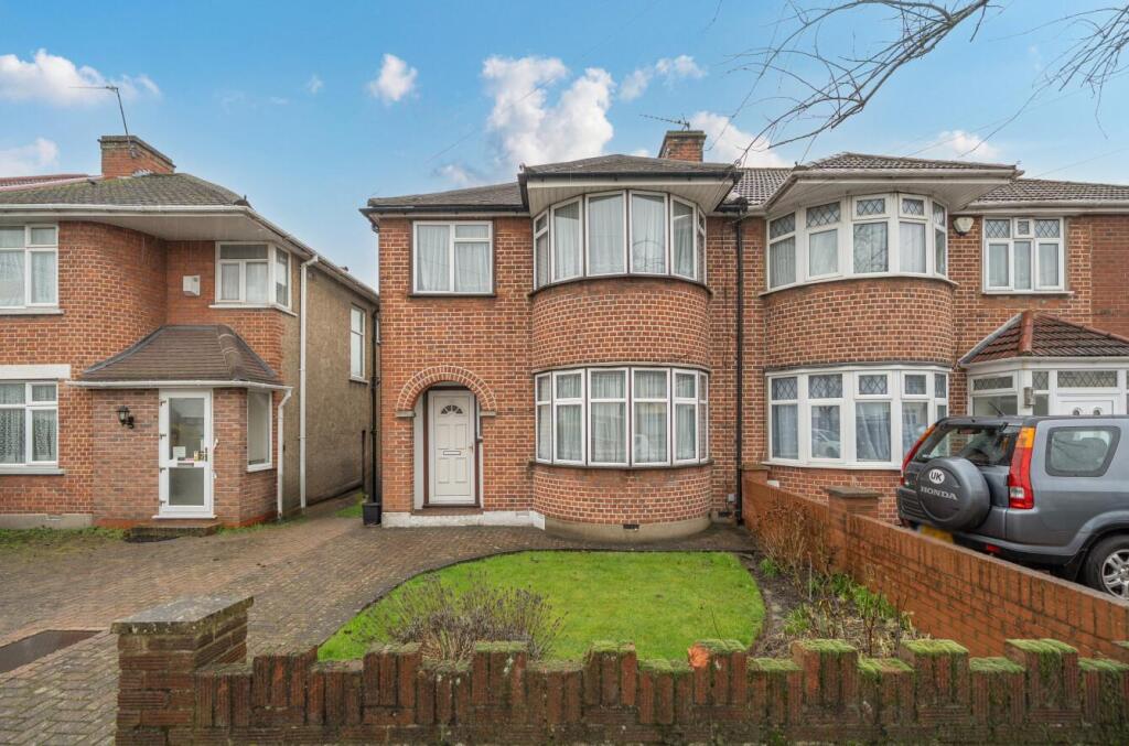 3-bed house on Uppingham Avenue, Stanmore, HA7, £590,000