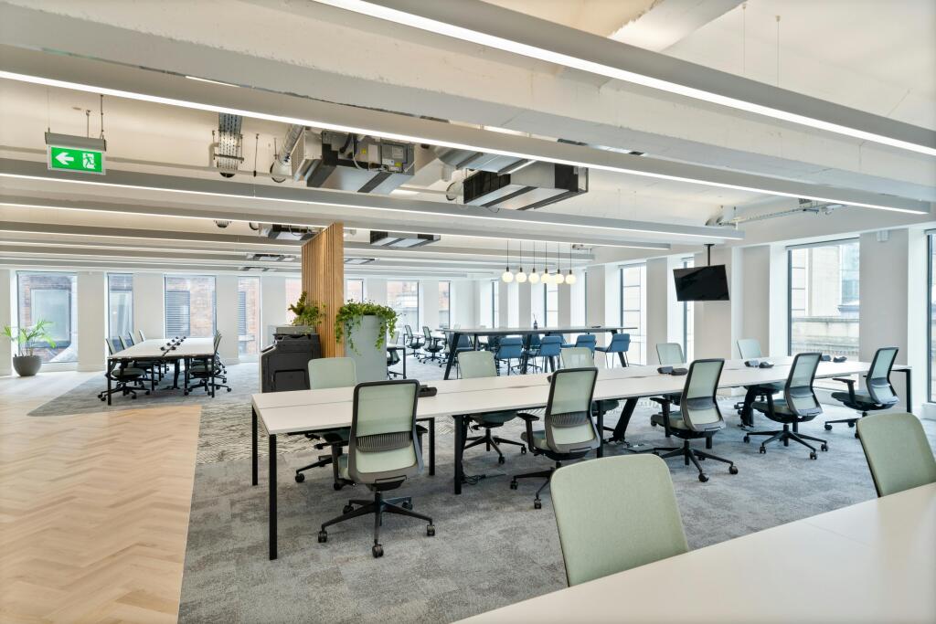 BlueCoastCapital_Hyphen_7R59607-Edit.jpg