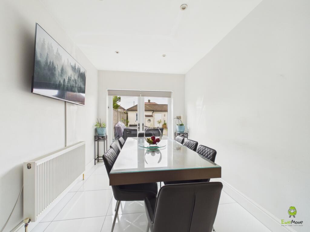 House in London - View 3