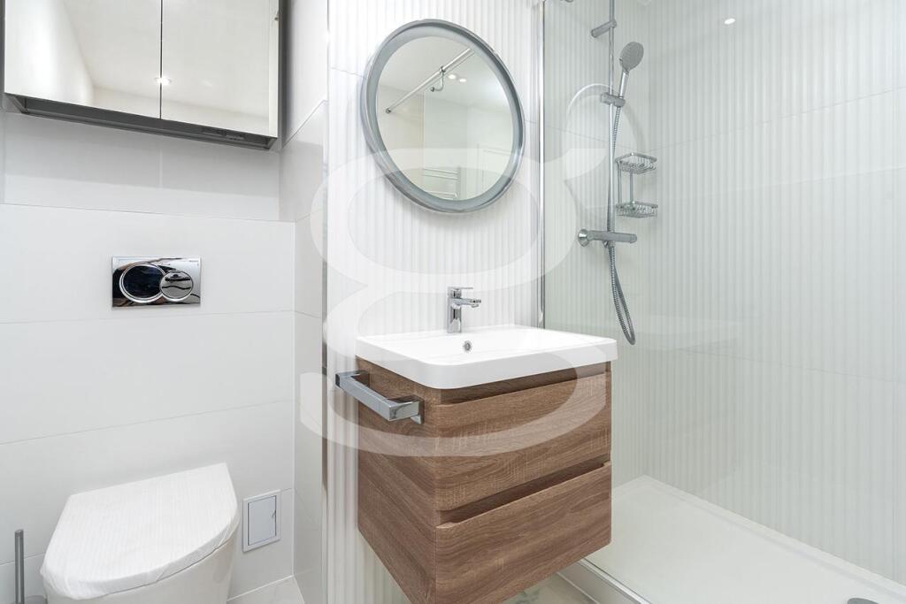 Apartment in London - More