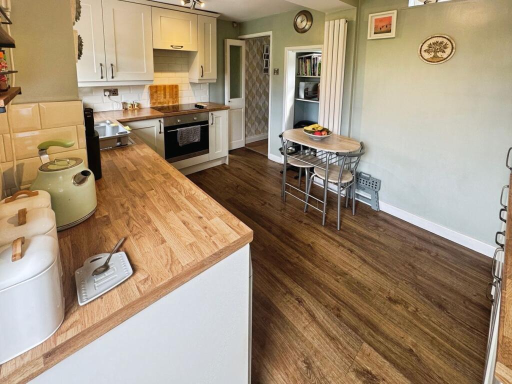 House in Sandwell, West Midlands - More