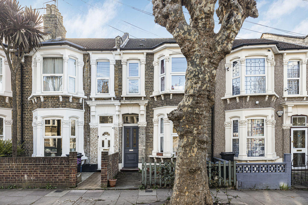 Main image of property: Roding Road, Hackney, E5